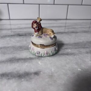 Collectable Lenox Disney Lion King Stamp Treasure Box Mufasa and Simba